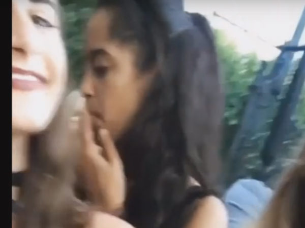 malia obama was allegedly smoking weed at lollapalooza,malia obama,obama daughter  మలియా ఒబామా తాగిందేమిటి..? 